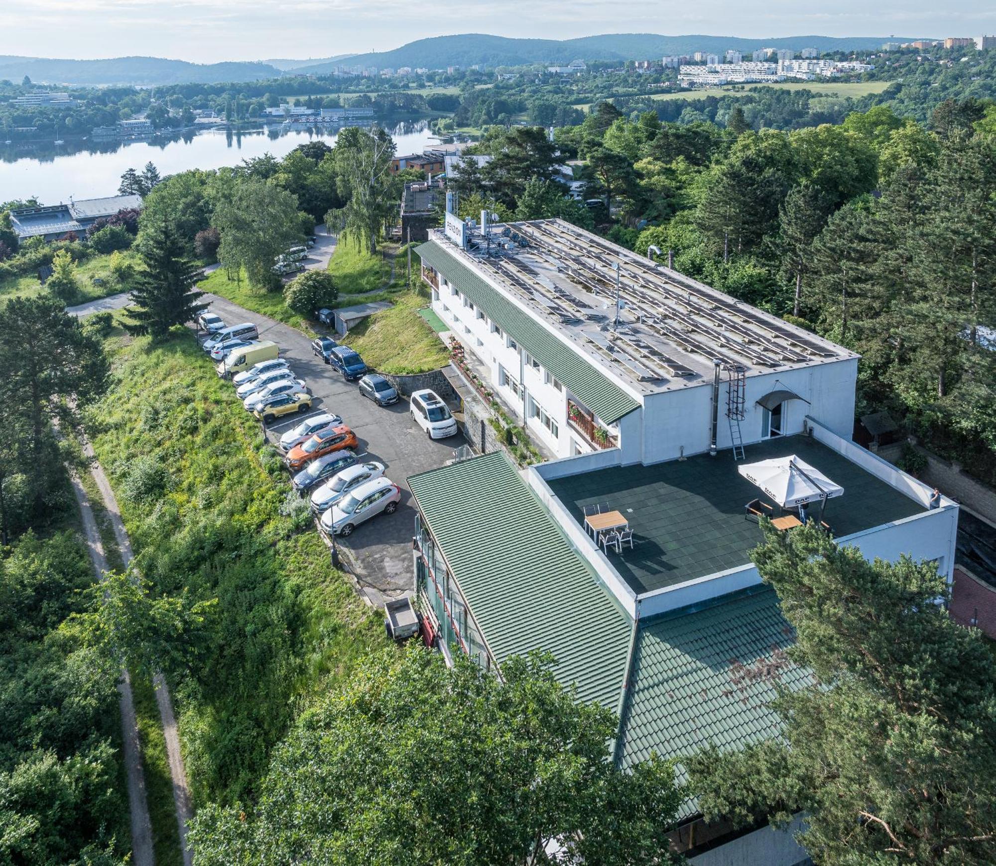 Penzion Kozi Horka U Brnenske Prehrady Brno Bagian luar foto